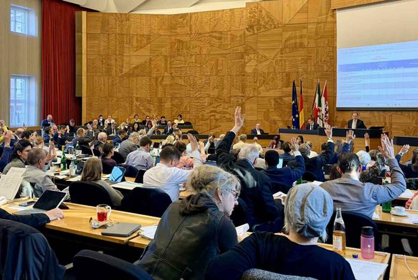 Rat verabschiedet Haushalt 2026 mit Volumen von rund 4,4 Milliarden Euro