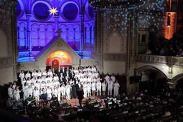 „JOYFUL“ mit den Family of Peace Gospel Singers - Weihnachtliches Gospel-Benefizkonzert in der Hauptkirche Rheydt